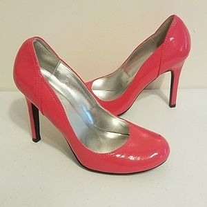 *FINAL PRICE* Pink/Dark Salmon Pumps